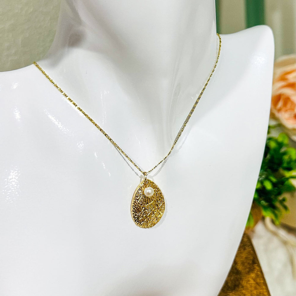 Collier Marina avec des perles en forme de goutte