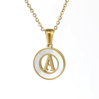 Collier en Coquillage avec Lettre Initiale