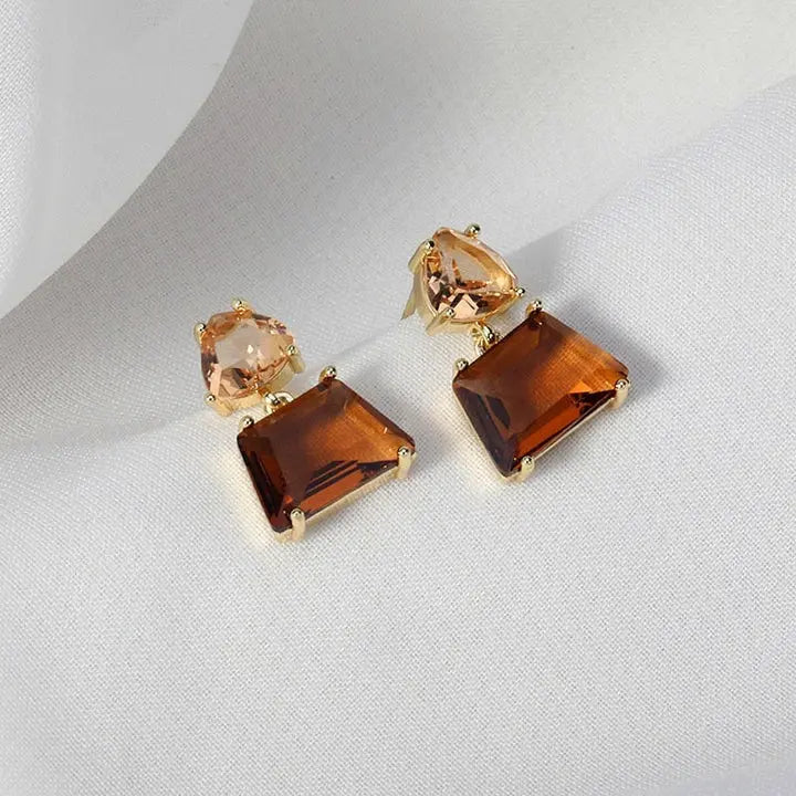 Boucles d'oreilles élégantes en cristal du désert en or
