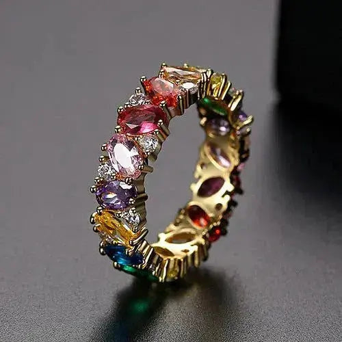 Bague vintage avec des zirconias multicolores