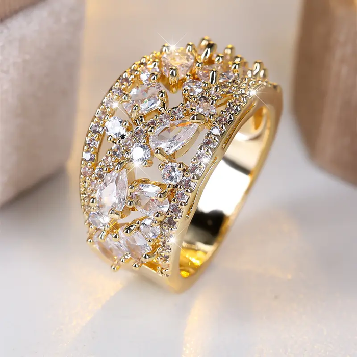 Bague en Or avec Cristaux Blancs