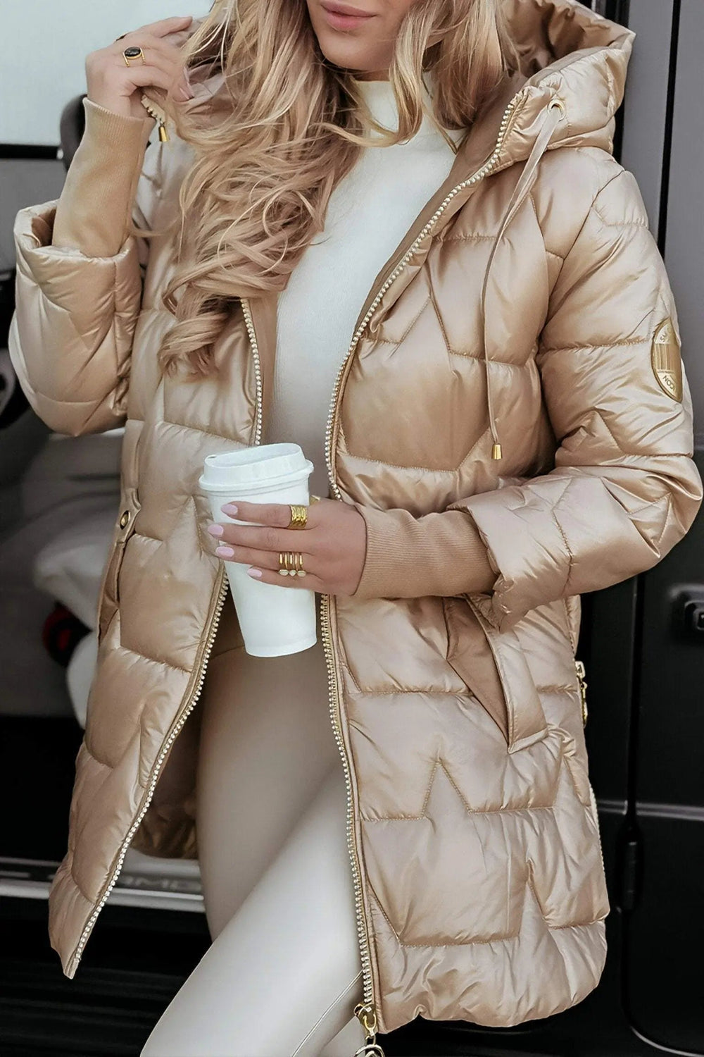 Clara – Manteau matelassé d’hiver femme avec capuche