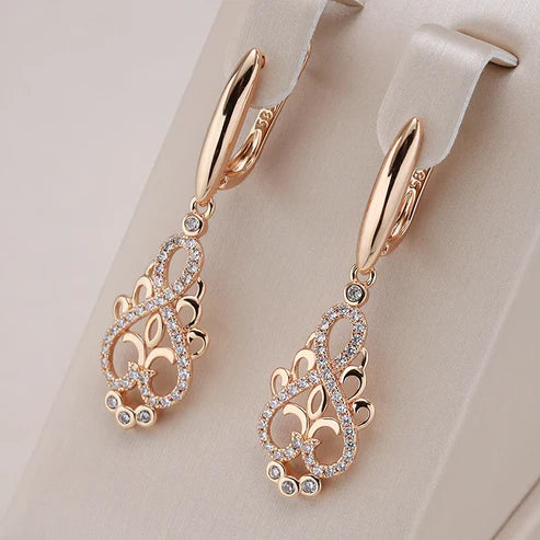 Boucles d'oreilles élégantes avec zirconia en or