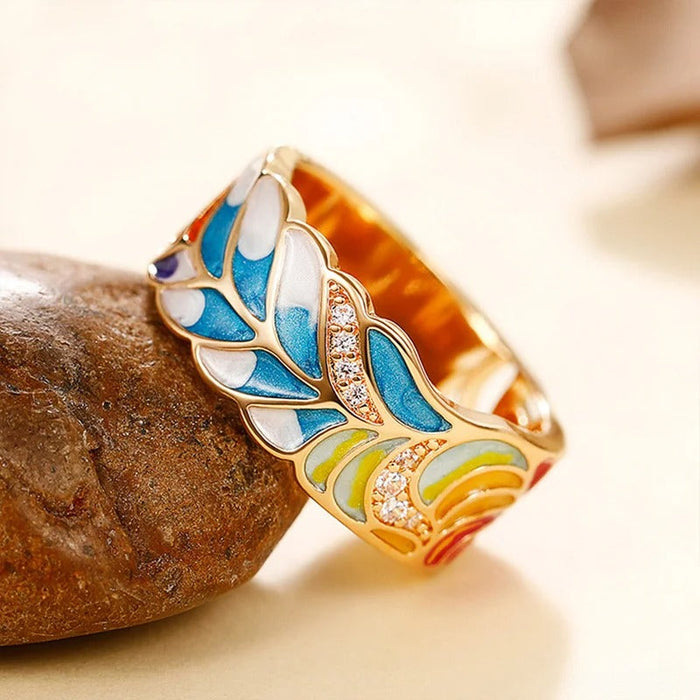 Bague vintage dorée avec feuille émaillée colorée
