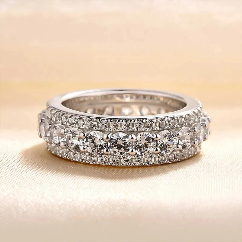 Bague vintage en argent avec bande éternelle