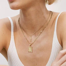Ensemble de Colliers en Or avec Initiale et Croix