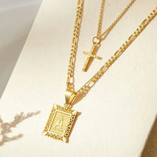 Ensemble de Colliers en Or avec Initiale et Croix