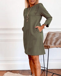 Robe droite élégante à manches longues