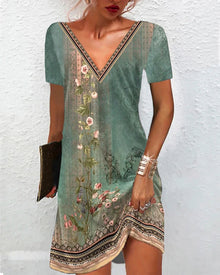 Robe à imprimé floral et manches courtes
