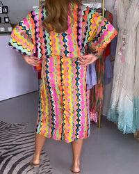Robe avec col en V et demi-manche