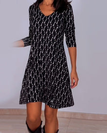 Robe col V imprimé losanges