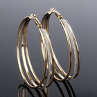 Boucles d'oreilles rétro dorées