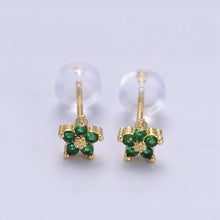 Boucles d'oreilles à clou avec délicate fleur