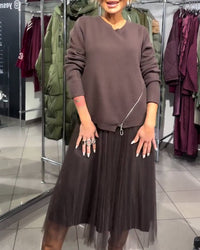 Ensemble Stylé Avec Pull À Col Rond Et Détail Zippé