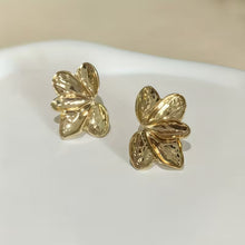 Boucles d'oreilles en résine en forme de fleur