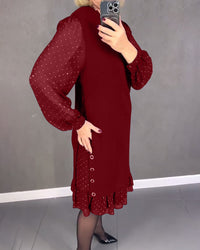 Robe élégante à pois et manches longues