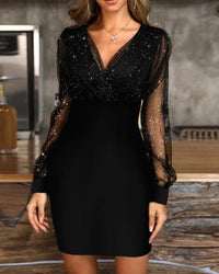 Robe avec maille et col en V