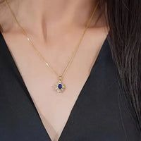 Collier en or bleu