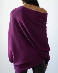 VÊtement Maille Asymétrique Drappé Et Innovant