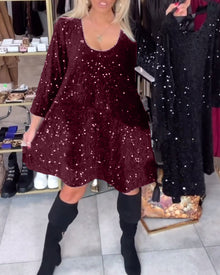 Robe En Velours Pailletée Avec Décolleté Large