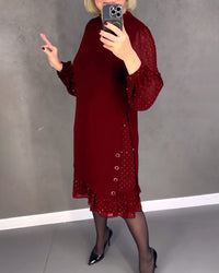 Robe élégante à pois et manches longues