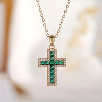 Collier en Or Croix Émeraude Sacrée