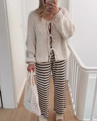 Cardigan à lacets de couleur unie de style paresseux