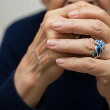 Bague vintage dorée avec vague de l'océan
