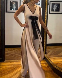 Costume élégant avec nœud sans manches