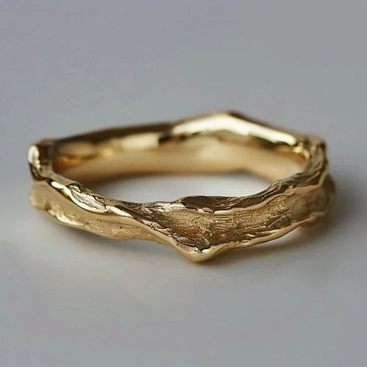 Bague en or forgé vintage