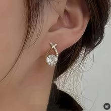 Boucles D'oreilles En Or Avec Croix Et Zirconiums