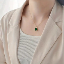 Collier Or et Émeraude Céleste