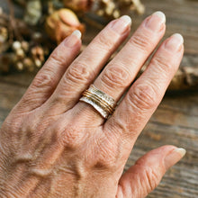 Bague vintage fine rotative en doré et argenté