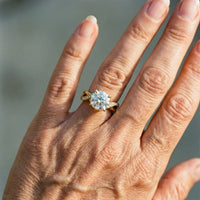 Bague tressée vintage en or avec zircon