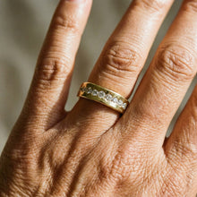 Bague vintage en or avec zircon