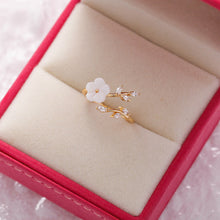 Bague ajustable avec fleur sauvage et zirconia en or
