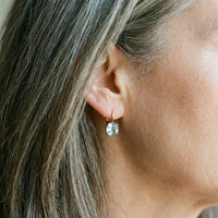 Boucles d'oreilles vintage bleues avec zirconia incrusté