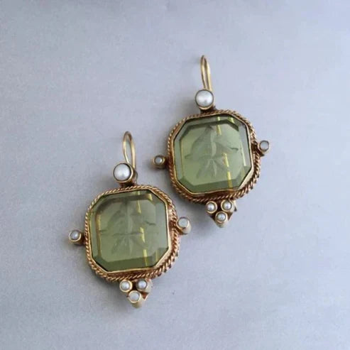 Boucles d'oreilles avec cristal vert