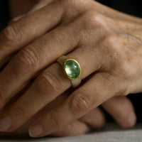 Bague vintage verte avec pierre ronde