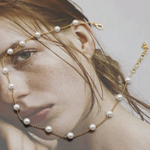 Collier petit de perles en or
