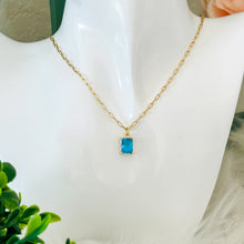 Collier avec pendentif en coupe émeraude
