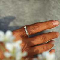 Bague ajustable en argent et émail peint à la main avec des marguerites