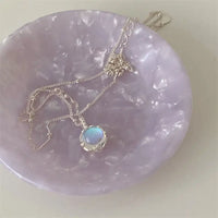 Collier avec pierre de lune pleine