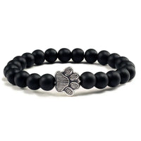 Bracelet avec des perles en forme de patte – Design en pierre naturelle