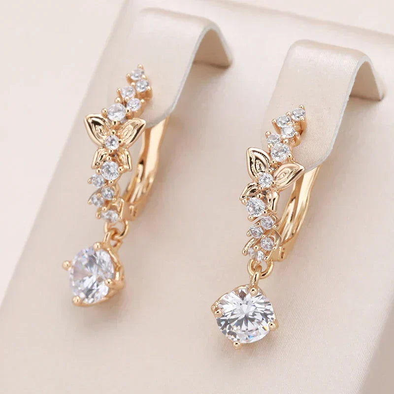 Boucles d'oreilles élégantes en zirconium doré