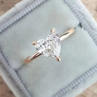Bague Délicate avec Cœur en Zircon