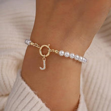 Bracelet en Or avec Perles et Lettre