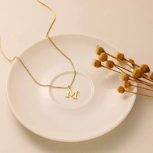 Collier en Or avec Lettre Initiale