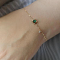 Bracelet en or avec cristal vert