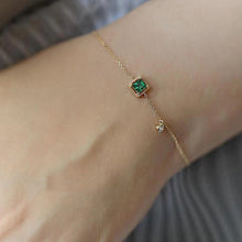 Bracelet en or avec cristal vert